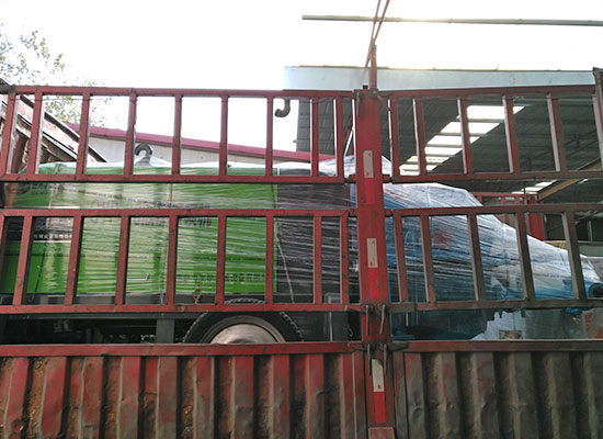 液壓混凝土濕噴機發(fā)貨現(xiàn)場